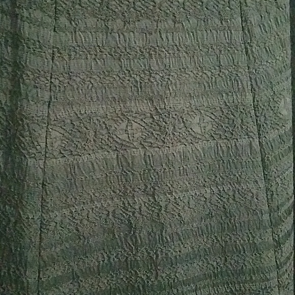 XSOLDX Alice & Olivia Leixa Ballgown Skirt - Picture 3 of 8